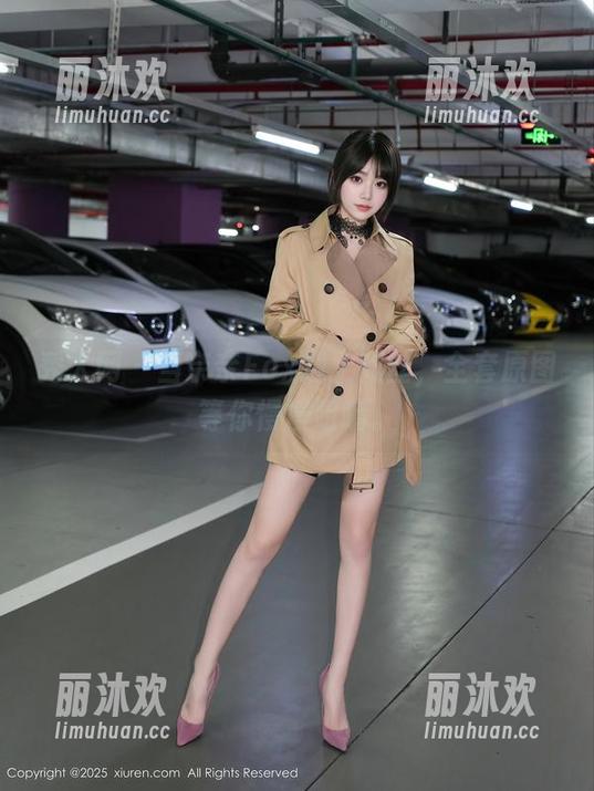 秀人网 - 当奈奈Fox遇上肉丝，全套原图等你慢慢咀嚼。