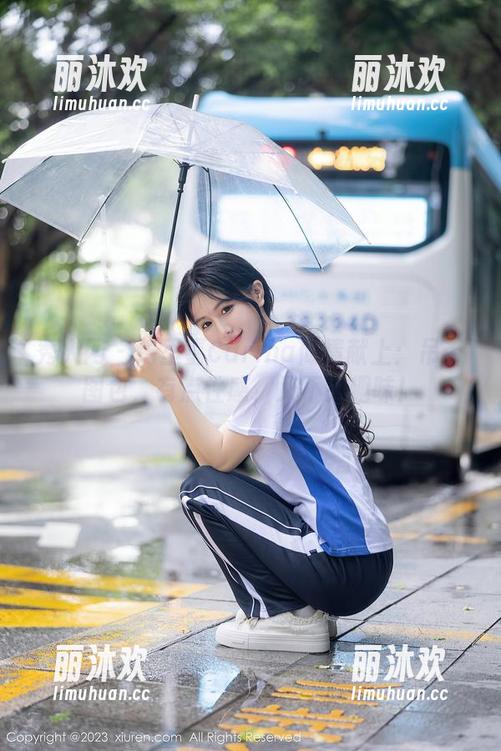 秀人网-绮里嘉Carina 秀人网 - 绮里嘉Carina倾情献上:吊带图包,有点性感,又不失趣味!