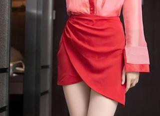 秀人网 - 芈琳娜的网盘犯罪现场，女王的华美作品就在里边！