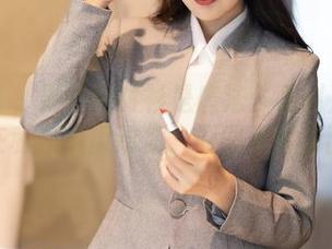 秀人网 - 果然白衬衫是魔法：看赵万灵如何在私拍中撩动你，原图不留情面。