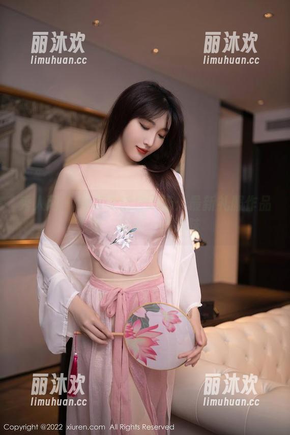 秀人网 - 聆听软糖爱喝奶：最新礼服作品集，别有一番滋味