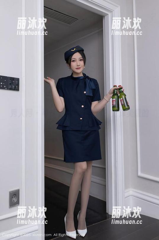 秀人网-龙泽美曦 秀人网 - 可能有点过于认真?龙泽美曦的秘书混搭套图合集!