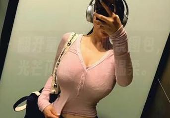 微密圈 - 翻开童小芯的眼镜图包，发现无光芒闪耀，只是温柔。