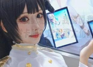 符玄cos，紫氯氯私拍：我能说我一直在盯着那个小发卡吗？这画面太值得反复咀嚼。