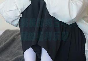 绮梦摄影 - 在桃桃的纯白写真里，找找隐藏的福利乐趣