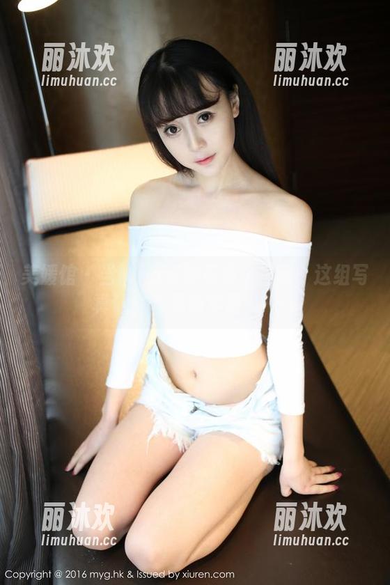 美媛馆 - 当luna张静燕遇上圣诞：这组写真让我反思新年愿望……