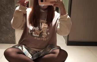戏水海洋的灵动身影，自闭颜球球让你赞叹，快去下载图片！