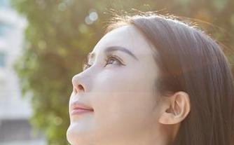 蜜桃社 - 伊琳的教室，定制写真中的轻松与邂逅