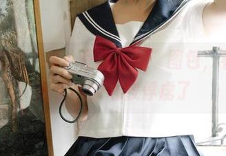 蠢沫沫的“哦，是水手服”图包，看来不光水手的心被俘虏了