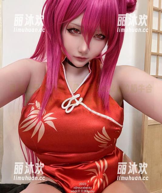草地上轻舞飞扬，贝贝琪Becky的奶牛合集，分享点草和快乐