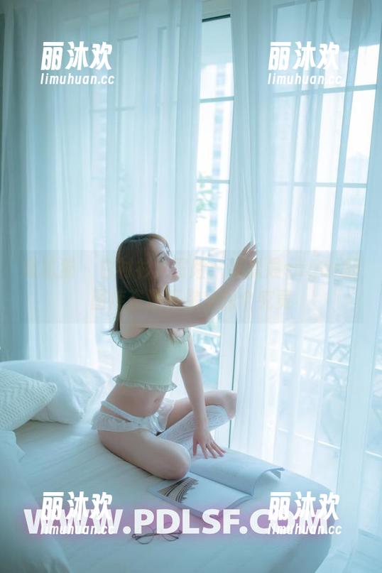 轰趴猫 - 白衬衫大冒险：杨晨晨sugar的图库资源等你来探个究竟