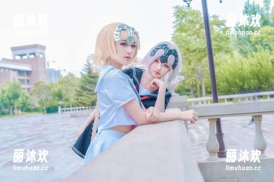 不得不说，这个泡泡就是逊啦这组旅拍cos，看了想旅行，只是缺了个目的地