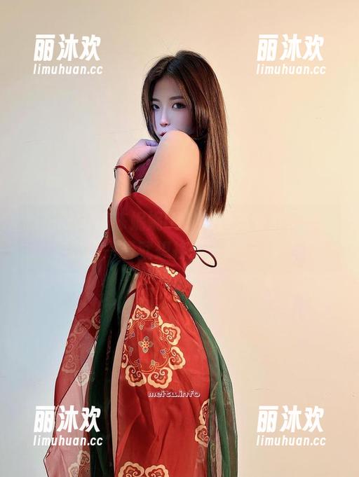 陈妮妮UNI 微密圈 - 被陈妮妮UNI的油亮吸引,原图一看就想换新壁纸!